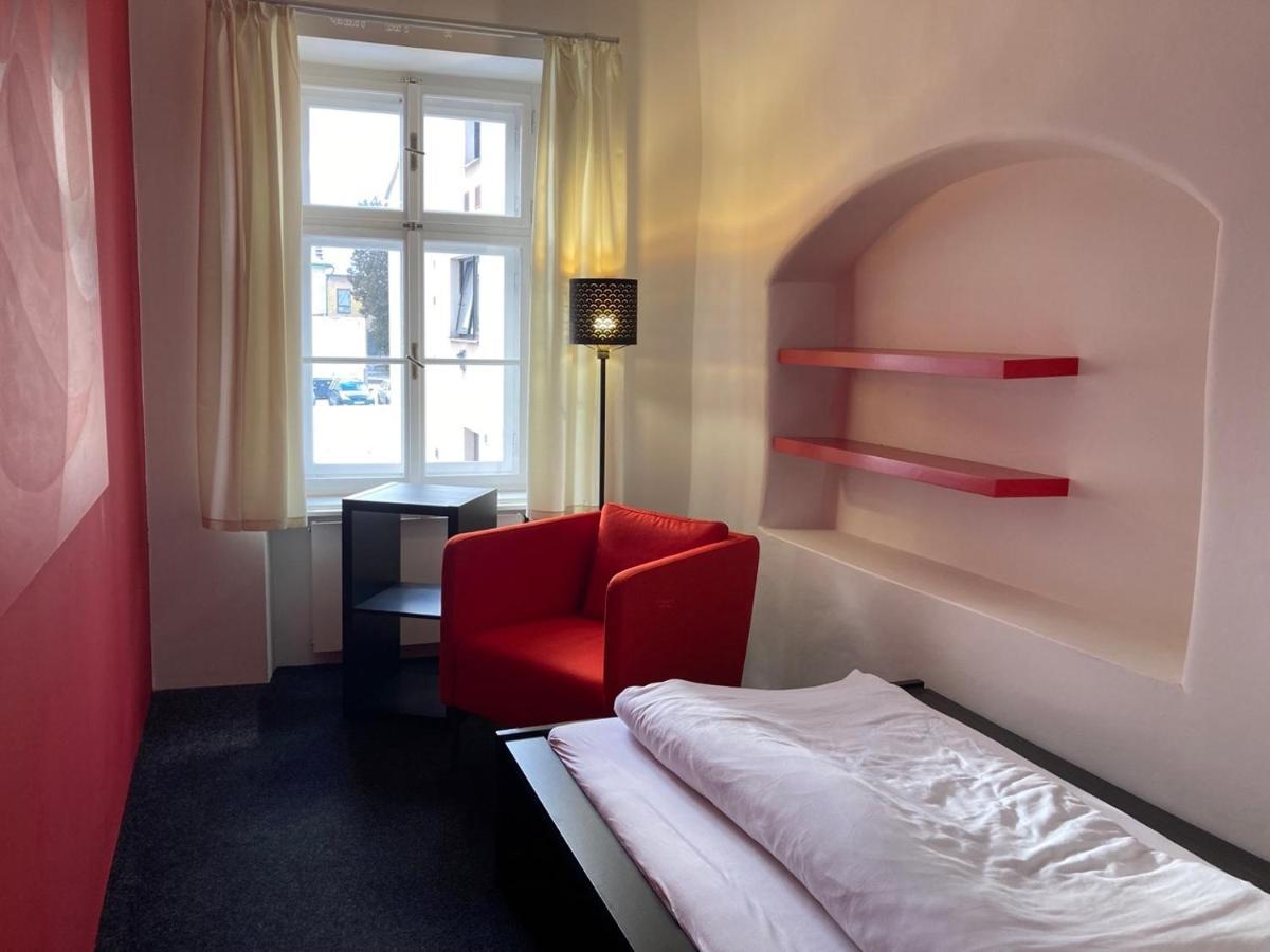 A Restaurace 14 Hostinne (Hradec Kralove)